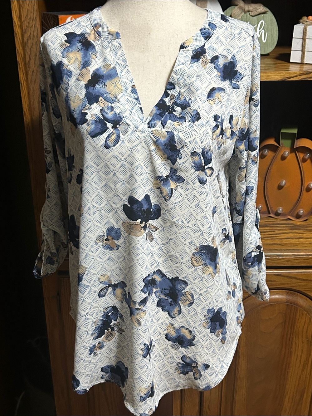 Maurices Cream Tunic with Blue Floral Print Size XS